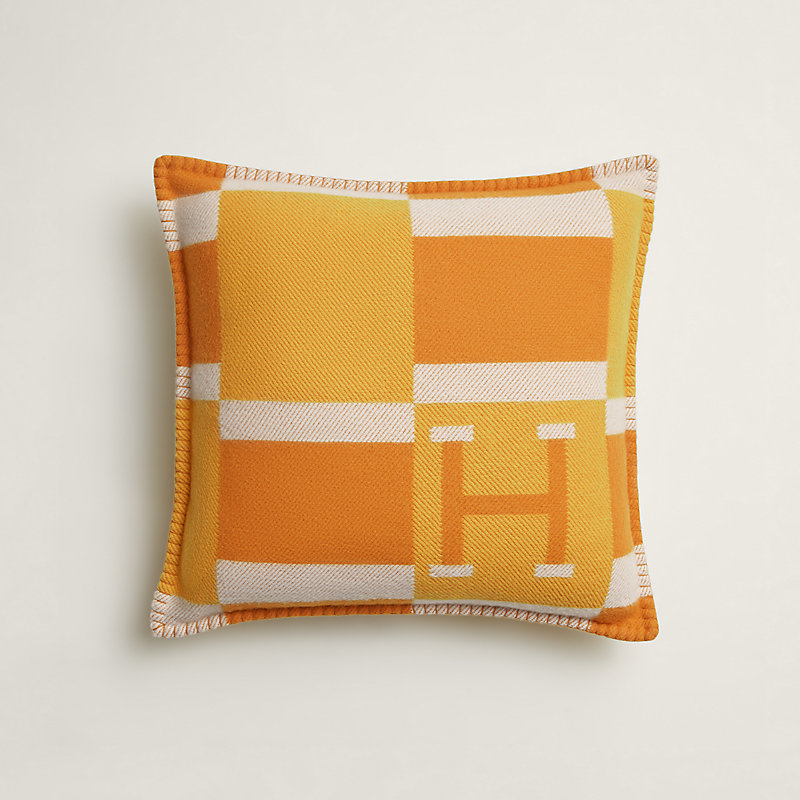 HERMES - 【Hermes/エルメス】新作クッション★Avalon Bayadere★新品 Avalon Bayadere pillow | Hermès Hong Kong SAR